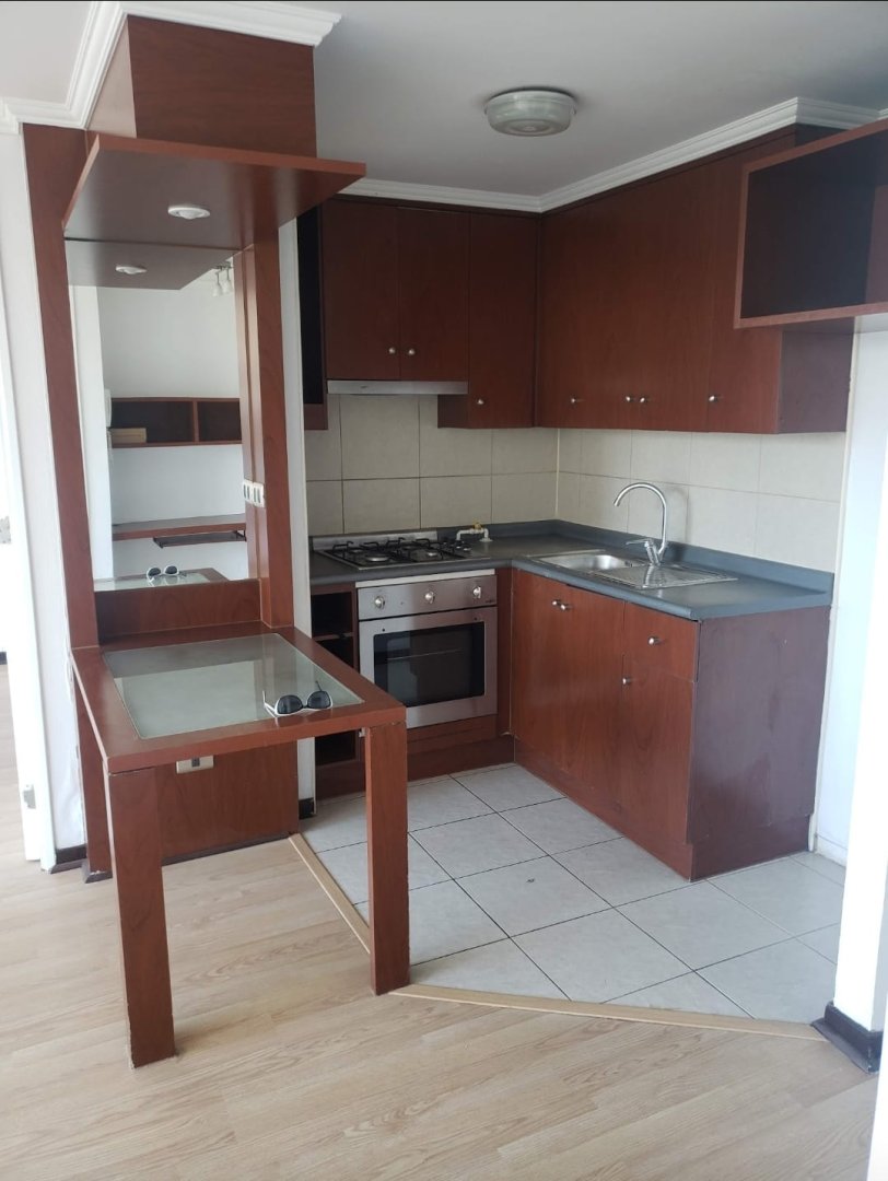 Amplio departamento tipo Mariposa en santiago Centro, sector Parque Almagro con Estacionamiento.